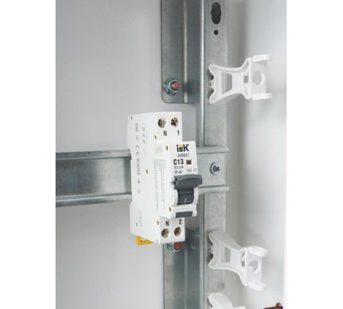 Выключатель автоматический дифференциального тока АВДТ B06S 1P+NP C13 30мА тип A (18мм) ARMAT IEK  AR-B06S-1N-C13A030  IEK