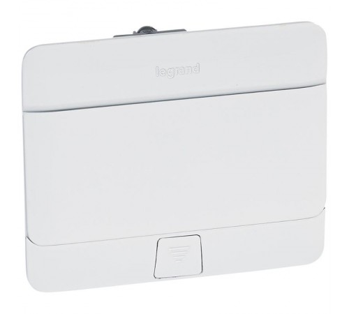 Выдвижной розеточный блок - неукомплектованный - IP 40 - 4 модуля - белый  054031  Legrand