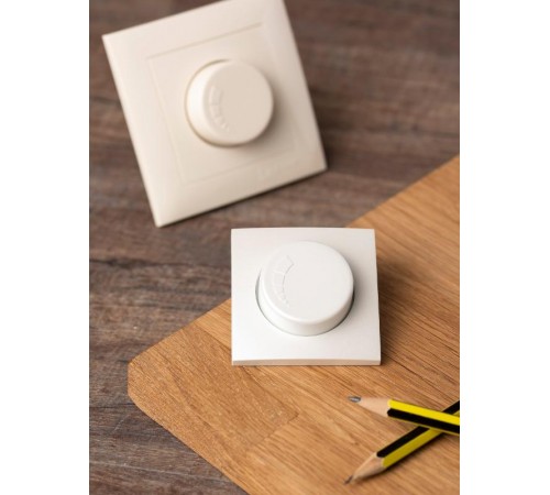 Валенсия лицевая панель светорегулятора 600W 220В жемчуг EKF PROxima   ESD06-L-101-50   EKF