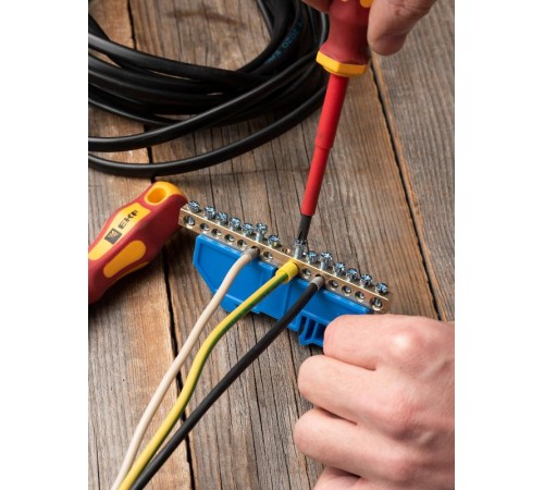 Шина "0" N 63.14 изолятор на DIN-рейку (латунь) EKF PROxima  sn0-63-14-d  EKF