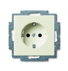 ABB Basic 55 Шале (белый) Розетка с/з с защитными шторками  2013-0-5339   2CKA002013A5339  ABB