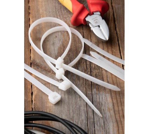 Хомут нейлоновый 7,2х300 (уп./100шт) EKF Simple  plc-c-7.2x300  EKF