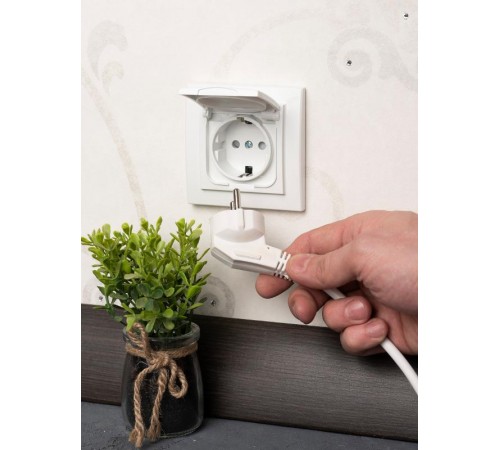 Минск Розетка 1-мест. СП с/з с крышкой 16А бел. с защ. штор. IP44 EKF  ERR16-029-100-44  EKF