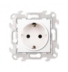Simon 24 Белый Розетка 2К+З Schuko со шторками  2450432-030  Simon