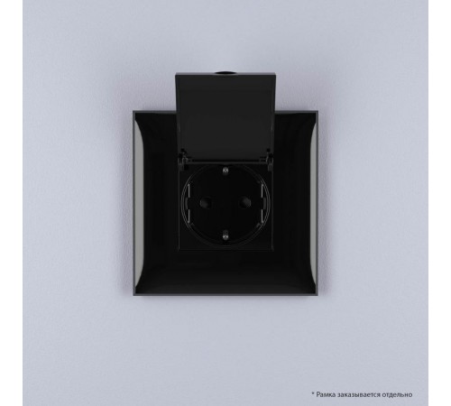 Розетка с крышкой в стену, 2P+E, "Avanti", "Черный квадрат"  4402013  DKC
