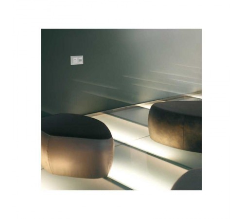 Simon 82 Клавиша с пиктограммой "звонок" для кнопочного выключателя с подсветкой, S82, S82N, S82 Detail, белы  82015-30  Simon