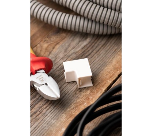 Угол внутренний (25х16) (4 шт) Plast EKF PROxima Белыйibw-25-16x4EKF