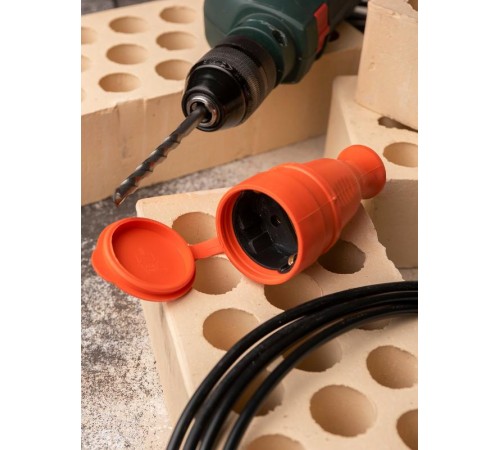 Роз. перенос. с защитной крышкой оранжевая каучуковая 230В 2P+PE 16A IP44 EKF PRO   RPS-012-16-230-44-ro   EKF