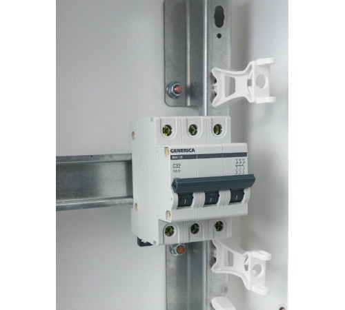 Выключатель автоматический трехполюсный ВА47-29 32А C 4,5кА  MVA25-3-032-C  GENERICA
