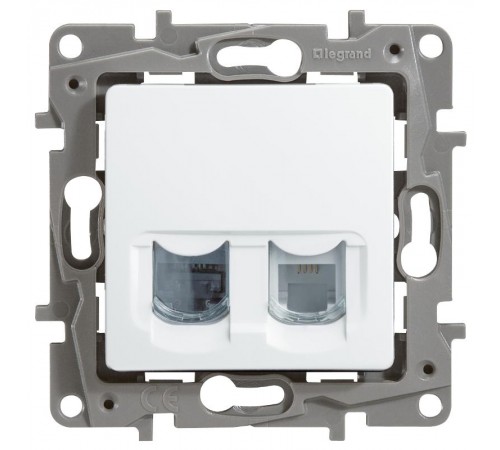 Etika Белый Розетка телефонная + компьютерная (RJ11+RJ45) 5 кат. UTP  672252  Legrand