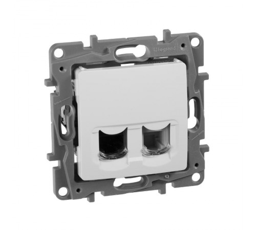 Etika Белый Розетка телефонная + компьютерная (RJ11+RJ45) 5 кат. UTP  672252  Legrand