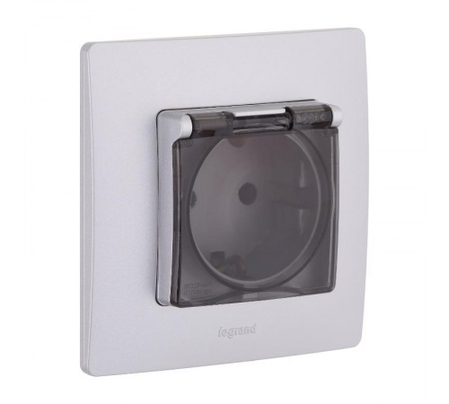 Розетка с заземлением IP44 - Legrand Etika - со шторками с защитной крышкой 16А 250В безвинтовые зажимы - алюминий  672426  Legrand