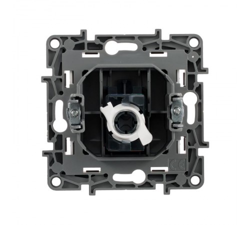 Etika Белый Розетка компьютерная RJ45 одинарная 5 кат. UTP  672241  Legrand