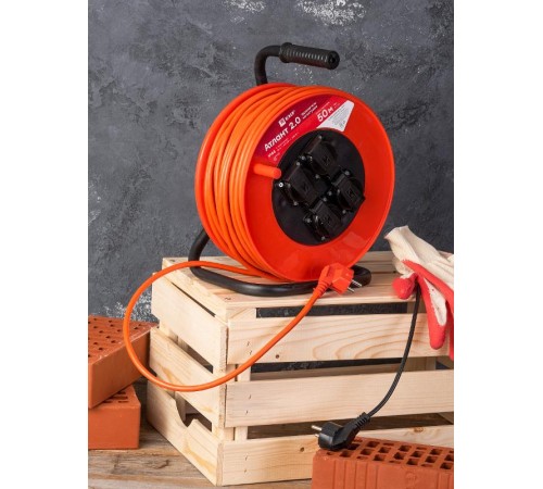 Удлинитель на катушке "Атлант 2.0" 4 гнезда 50м с заземлением ПВС 3*1,5 16А/3,5кВт IP44 PROxima  UKA02-16-315-4-50-IP44  EKF