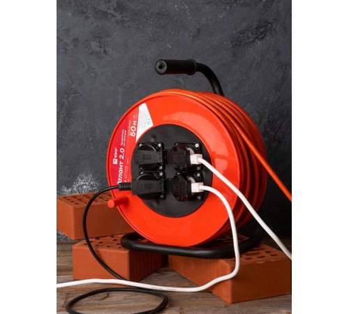 Удлинитель на катушке "Атлант 2.0" 4 гнезда 50м с заземлением ПВС 3*1,5 16А/3,5кВт IP44 PROxima  UKA02-16-315-4-50-IP44  EKF