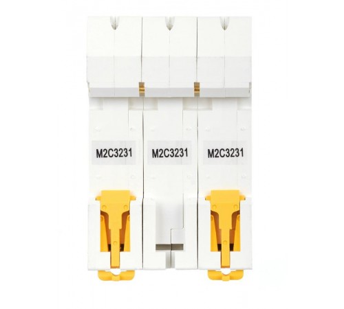 Выключатель автоматический трехполюсный M10N 3P C 32А 10кА ARMAT  AR-M10N-3-C032  IEK