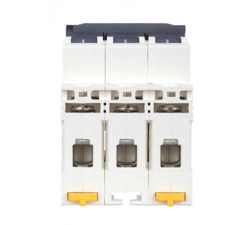 Выключатель автоматический трехполюсный M10N 3P C 32А 10кА ARMAT  AR-M10N-3-C032  IEK