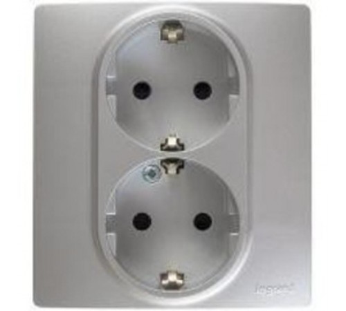 Etika Алюминий Розетка 2-ая с заземлением , винтовые клеммы, 16А, 250 В  672423  Legrand