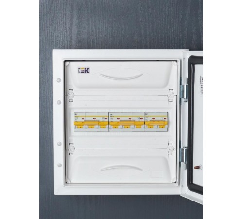 Выключатель автоматический двухполюсный ВА47-100 40А C 10кА KARAT  MVA40-2-040-C  IEK