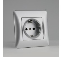 Розетка электрическая 2К+З, 16А, 220-250V (серебристый)  201031  SPL
