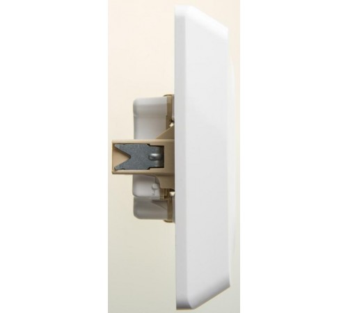 Этюд Белый С/У Розетка 2-ая с заземлением со шторками 16А 250B  PC16-108B  SE