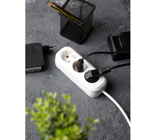 Удлинитель "Эксперт"  3 гнезда 5 метров 16А/3,5кВт с заземлением ПВС 3х1 EKF PROxima  UBA16-310-3-05  EKF