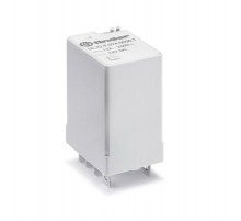 Миниатюрное силовое электромеханическое реле; монтаж в розетку или наконечники Faston (4.8х0.5мм); 2CO 12A; контакты AgNi  563290240000T  Finder