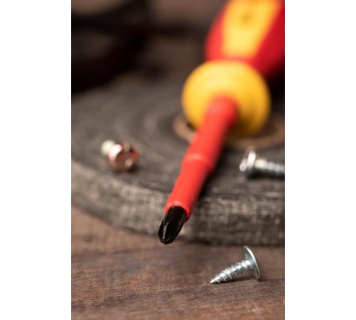 Отвертка Expert PH2x100 мм 1000В EKF PROximaph-2-100-exp-inEKF