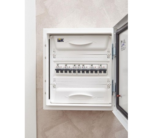 Выключатель автоматический однополюсный M06N 1P C 40А 6кА ARMAT  AR-M06N-1-C040  IEK