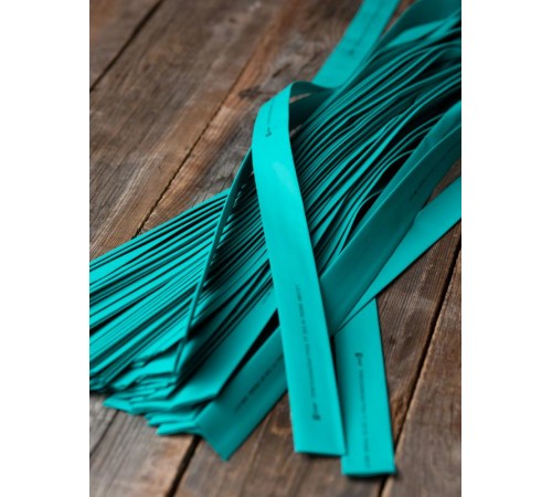 Термоусаживаемая трубка ТУТ нг 20/10 зеленая EKF PROxima  tut-20-j-1m  EKF