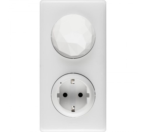 Пакет Умный стартовый Celiane(шлюз WiFi+розетка умная с/з16А 230В+главн.беспроводн.выкл."Я дома/Я вне дома"; рамки бел.)бел.Netatmo  064820  Legrand