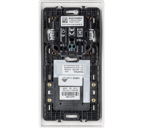 Пакет Умный стартовый Celiane(шлюз WiFi+розетка умная с/з16А 230В+главн.беспроводн.выкл."Я дома/Я вне дома"; рамки бел.)бел.Netatmo  064820  Legrand