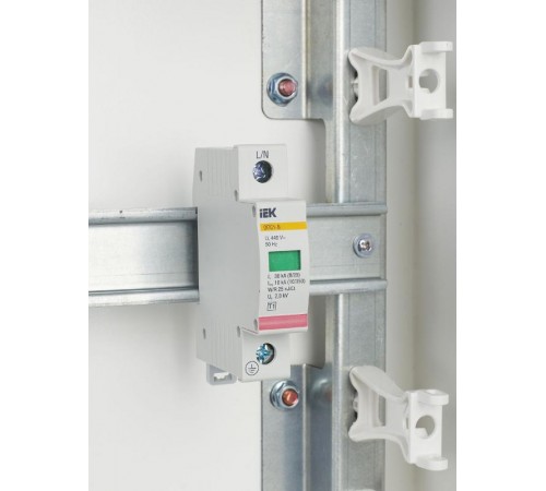 Ограничитель импульсного перенапряжения ОПС1-B 1Р In=30kA Un=400B Im=60kA  MOP20-1-B  IEK