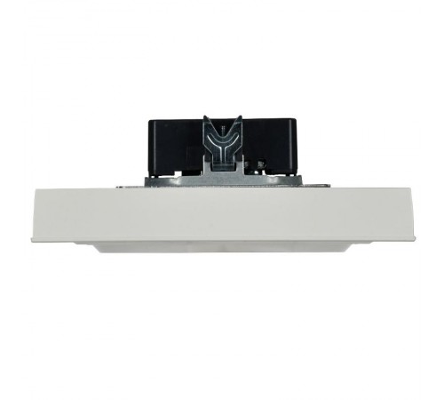 BRITE Розетка 2-ая с заземлением со шторками 16А в сборе РСш12-3-БрБ белый  BR-R24-16-K01-F  IEK