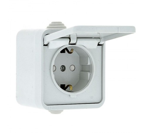 Прага Розетка 1-местная 16А с заземлением с крышкой IP44 белая с защ. штор. EKF  EKR16-029-10-440  EKF