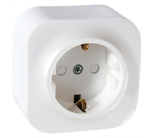 Quteo Белый Розетка с заземлением со шторками  782220  Legrand