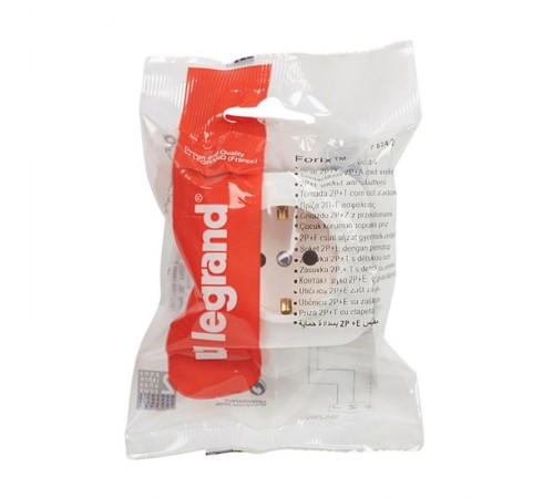 Quteo Белый Розетка с заземлением со шторками  782220  Legrand