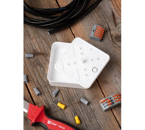 Коробка распределительная KMP-030-032 наружная (100х100х25) белая EKF PROxima  plc-kmr-030-032  EKF