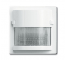 Датчик Движ. Busch-Wachter 180 UP Сенсор Комфорт II, с мультилинзой, серия solo/future, цвет davos/альп. белый  6800-0-2102   2CKA006800A2102  ABB