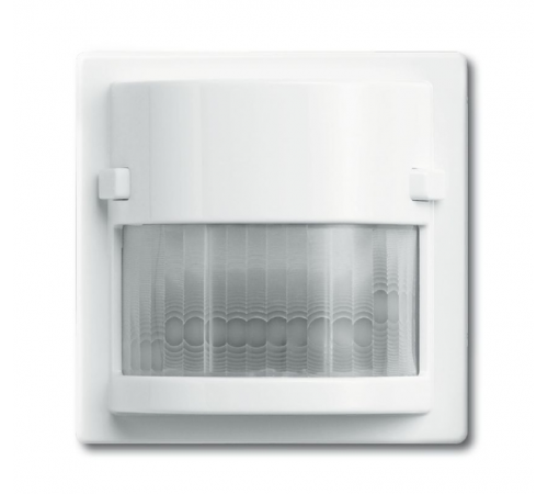 Датчик Движ. Busch-Wachter 180 UP Сенсор Комфорт II, с мультилинзой, серия solo/future, цвет davos/альп. белый  6800-0-2102   2CKA006800A2102  ABB