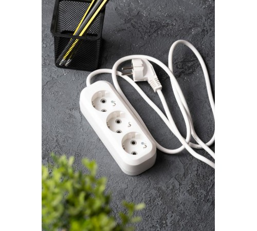 Удлинитель "Эксперт"  3 гнезда 2 метра 16А/3,5кВт с заземлением ПВС 3х1 EKF PROxima  UBA16-310-3-02  EKF