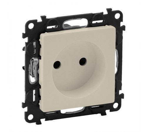 Valena LIFE DIY Сл.кость Розетка б/з, со шторками, безвинт зажим  753516  Legrand