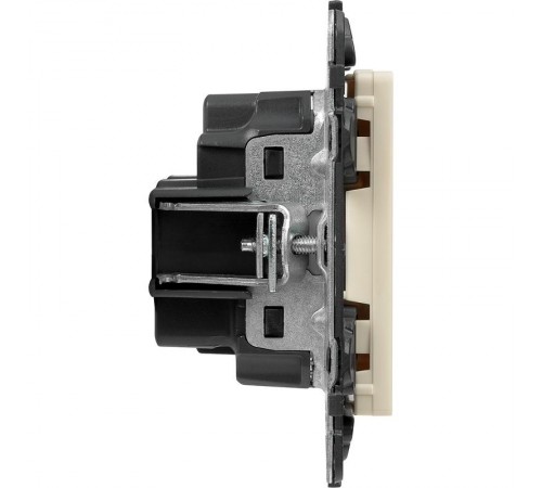 Valena LIFE DIY Сл.кость Розетка б/з, со шторками, безвинт зажим  753516  Legrand