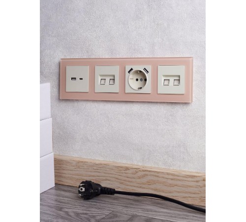 BRITE Рамка 4-ая РУ-4-2-БрП стекло персиковый матовый  BR-M42-G-31-K96  IEK