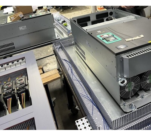 Преобразователь частоты STV900 G-тип: 160 кВт (P-тип: 185 кВт) 400В  STV900C16N4  SE