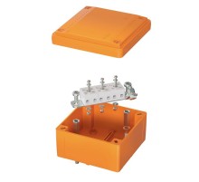 Коробка распределительная пластиковая FS огн., IP56,100х100х50мм, 5р, 450V,10A, 6мм.кв. с гладкими стенками и клеммниками  FSB10506  DKC
