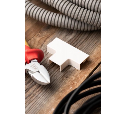 Угол T-образный (20х10) (4 шт) Plast EKF PROxima Белыйtchw-20-10x4EKF