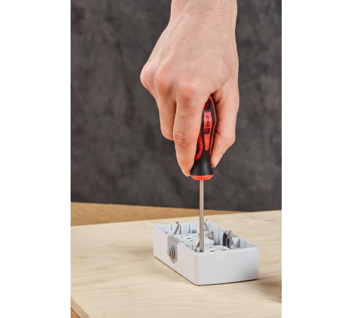 Отвертка Master SL4x100 мм EKF Basicsl-4-100-masEKF