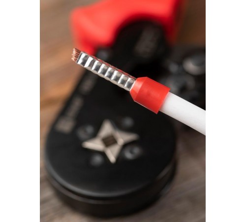 Наконечник штыревой втулочный изолированный НШвИ 10,0-18 (50шт.) PROxima  nhvi-10.0-18  EKF