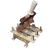 РЕ19-43-72211-00 УХЛ3 и/п, 1600А, 3п на 2 напр., центральная рукоятка, со вспом.контактами, IP00, разъединитель  (ЭТ)  ET000271  Электротехник